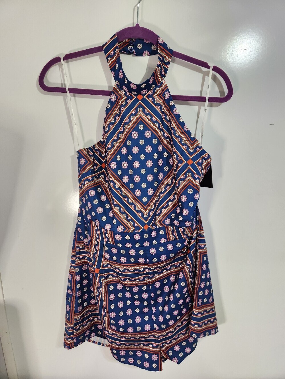 Lulus Halter Neck Printed Romper in Navy and Pink, Size Large, NWT
